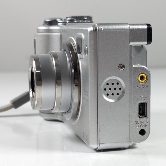 Fujifilm Finepix E Series E500 4.1MP Digital Camera Silver Case WORKS - Picture 5 of 12